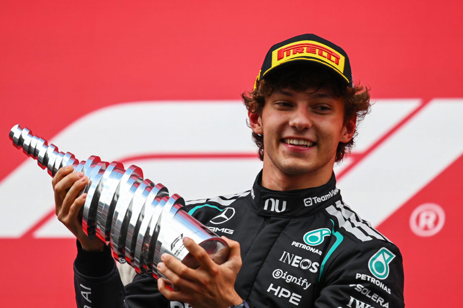 GP Bélgica 2026: Antonelli gana en Spa, drama de Russell